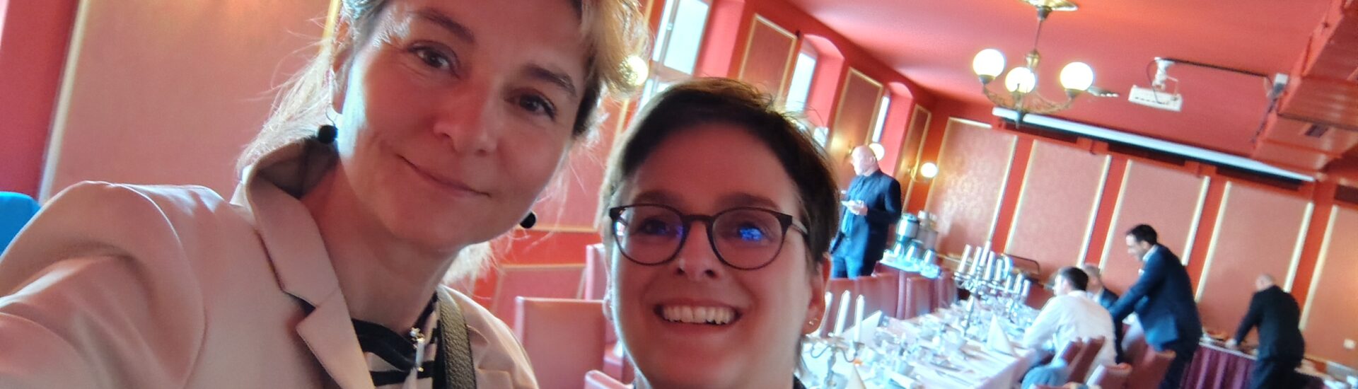 Frau Dr. Wagner und Frau Ulrike Benedix