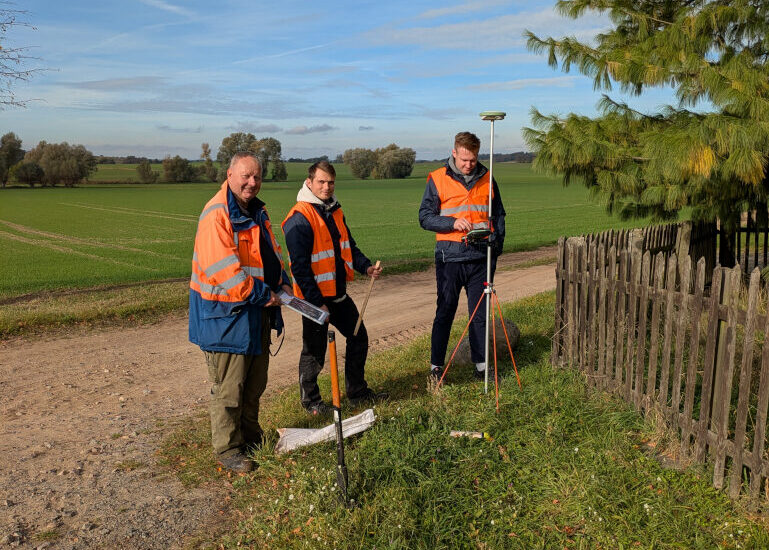 Herr Stephan (LELF B3), Herr Marmai und Herr Domrös (Referendare)