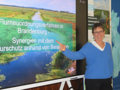 Frau Hartel präsentiert ihr Thema